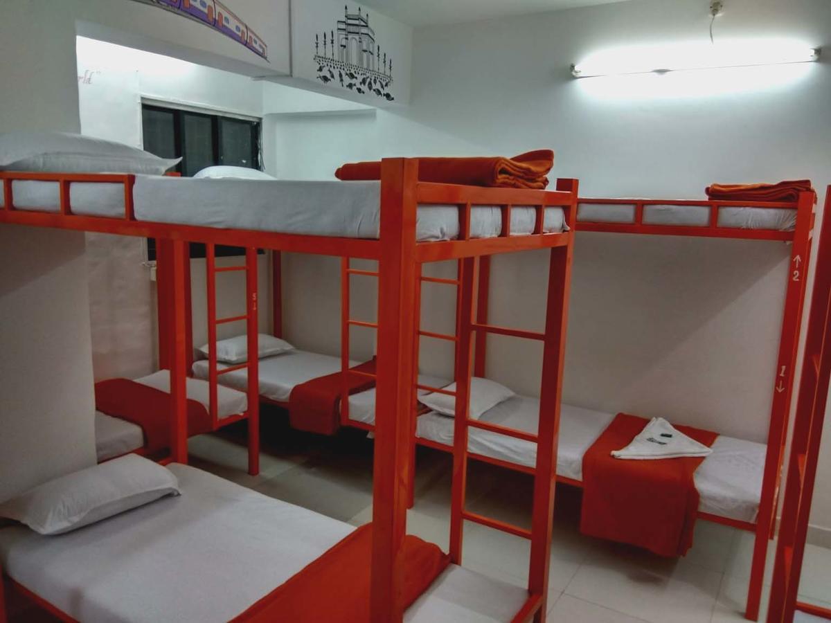 فندق Mumbai Backpackers,Airport المظهر الخارجي الصورة